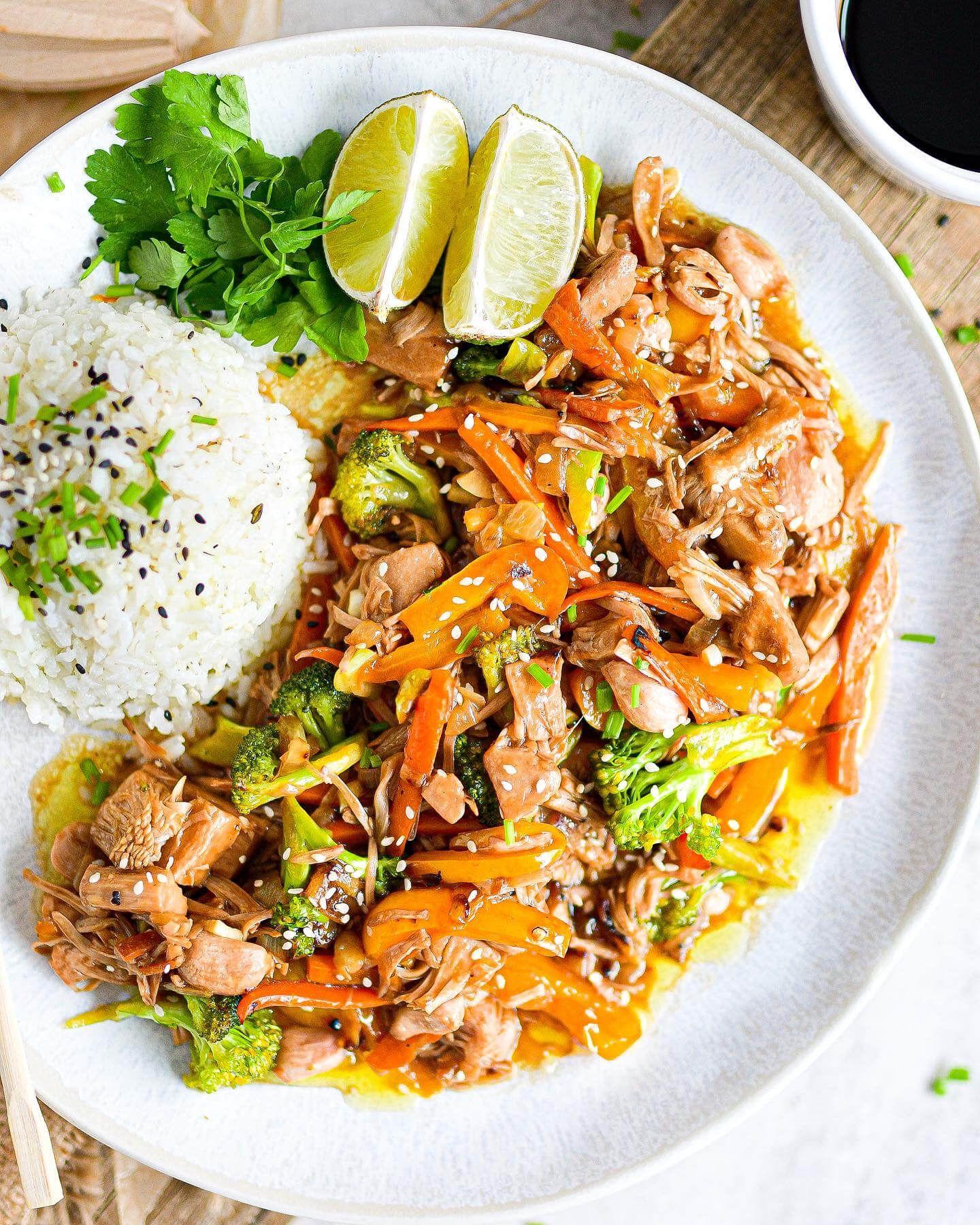 Quick Vegan Jackfruit Stir-Fry with Vegetablescover