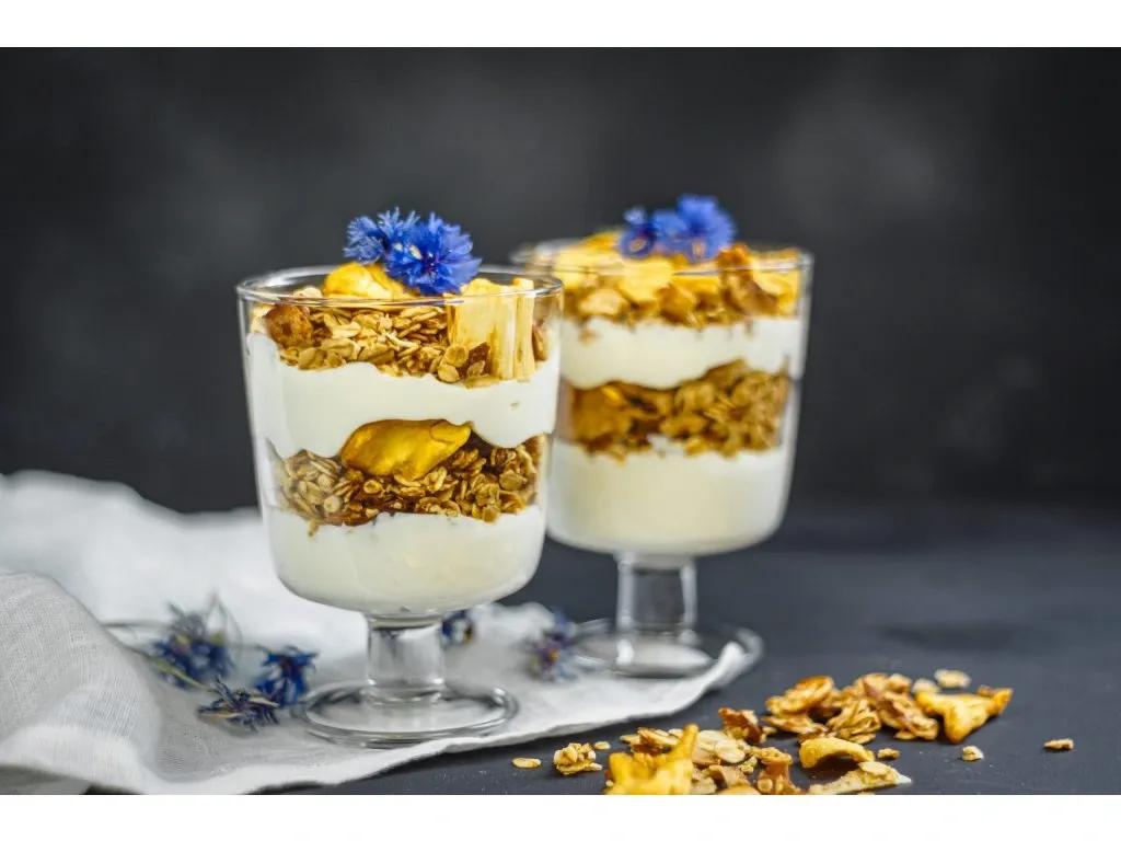 8 Healthy Snack Ideas You’ll Love, From Jackfruit Chips to Hummuscover