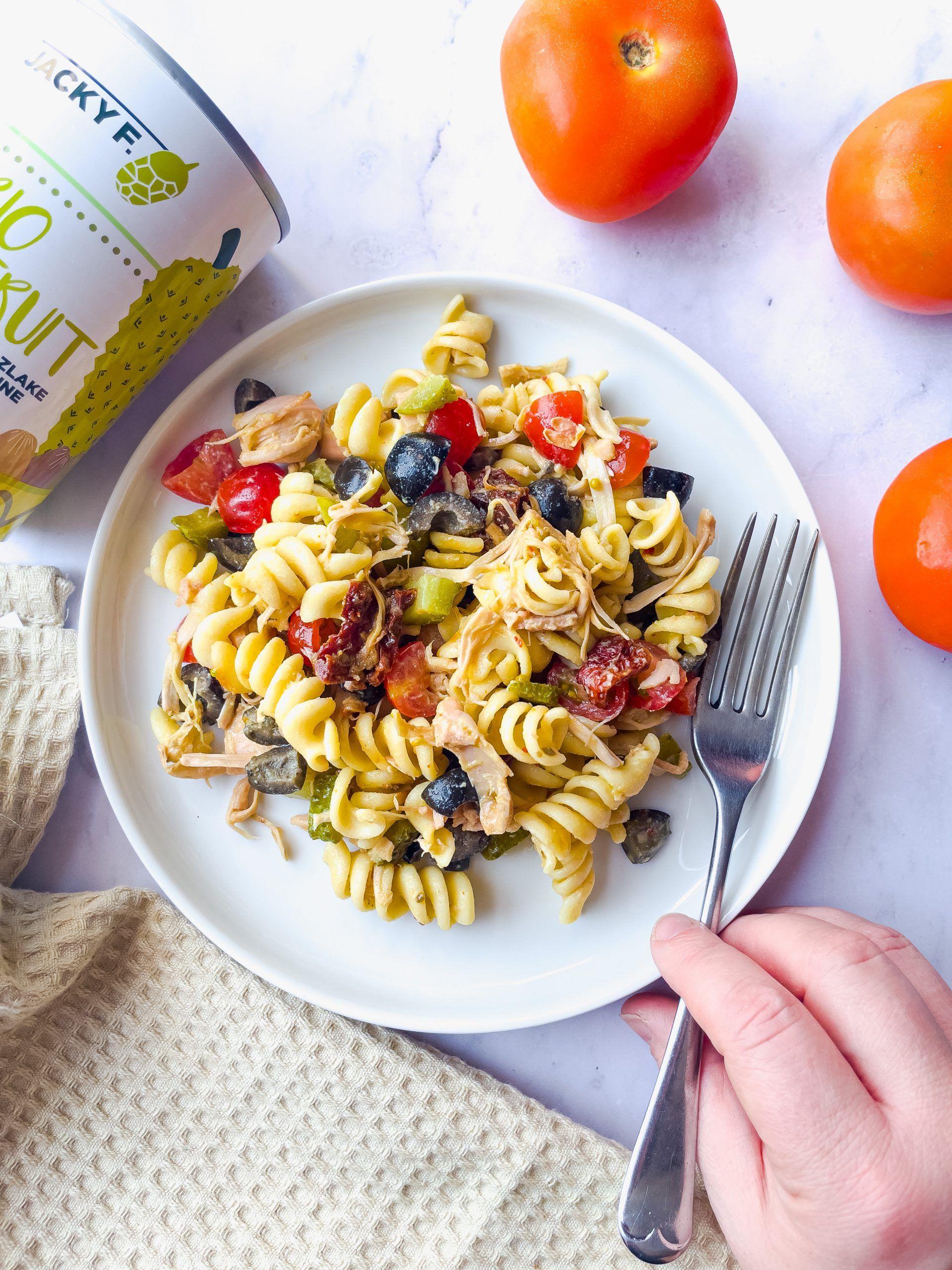 Easy Vegan Jackfruit Pasta Saladcover