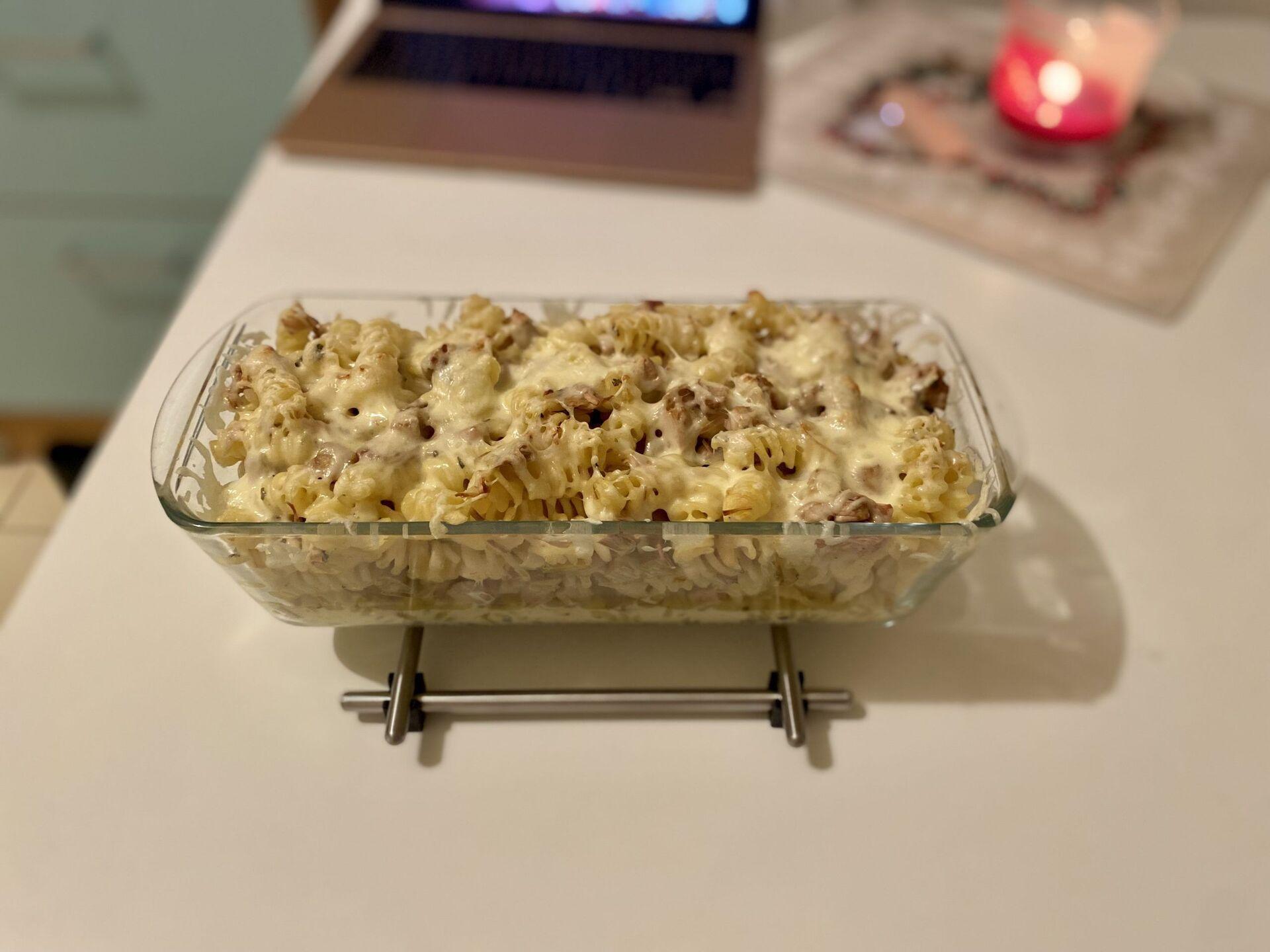 Zapékané těstoviny a jackfruitcover